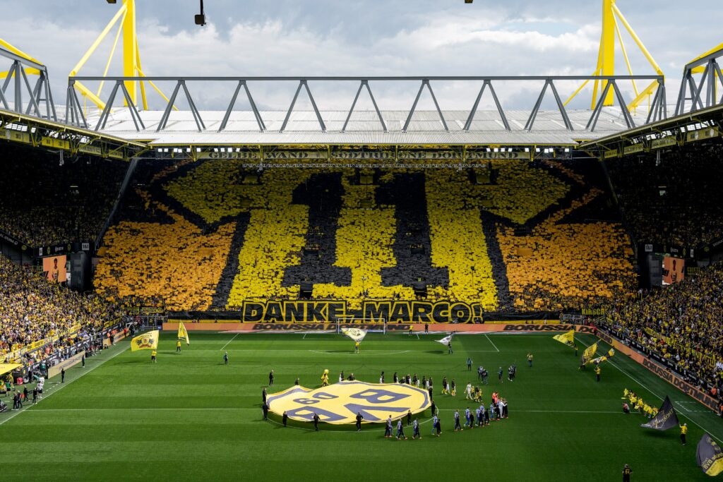 Mosaico de despedida del Borussia Dortmund para Marco Reus en su ultimo partido para el club. Mañana jugará la final de la Champions League.