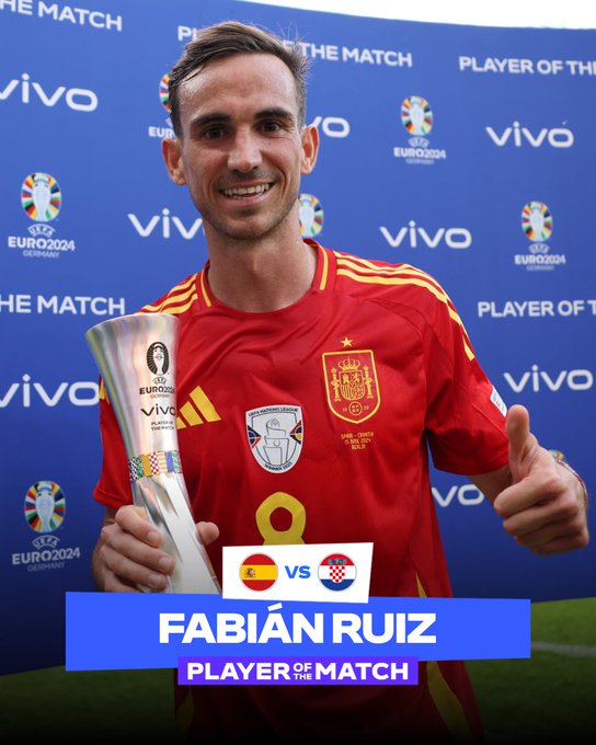 Fabián Ruiz con el trofeo MVP del partido | @EURO2024