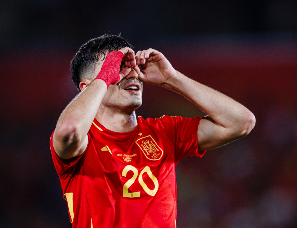 Pedri celebrando uno de sus dos goles contra Irlanda del Norte | SEFutbol