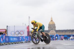 La lluvia desluce la inauguración de las dos ruedas en París