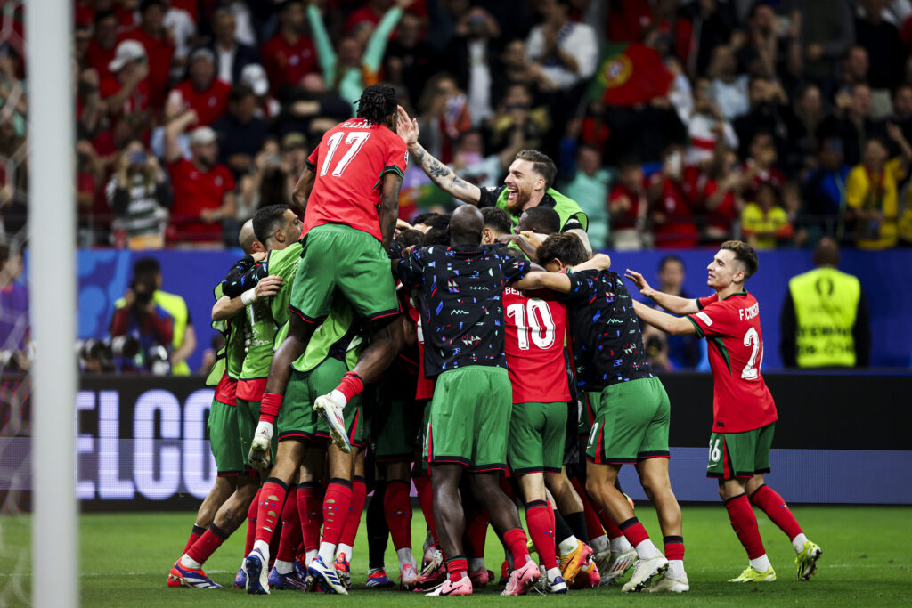 Portugal vence a Eslovenia en penaltis