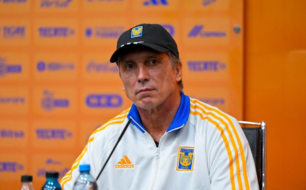 Robert Dante Siboldi: su polemica y extraña salida del Club Tigres.