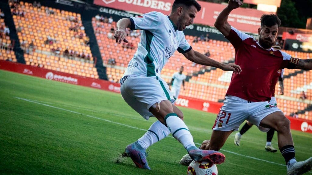 Un buen Nàstic gana al Huesca y se lleva el trofeo Ciutat de Tarragona