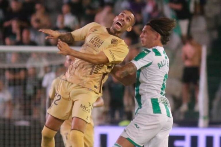 Fiesta del fútbol andaluz en el nuevo arcángel