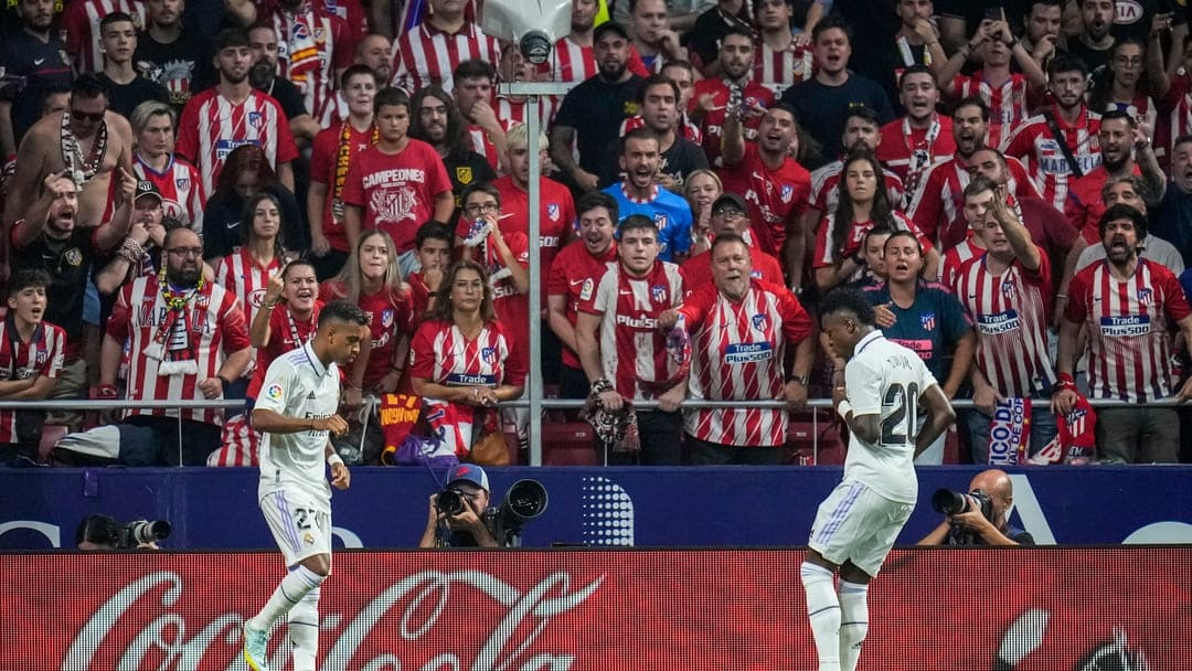 Estadio del Ateltico de Madrid Metropolitano insultando a Vinicius racismo mono