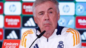 Carlo Ancelotti atiende a los medios de comunicación