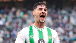 Johnny Cardoso está en los planes de renovación del Real Betis