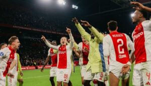 El Ajax celebrando una victoria en la Europa League | @afcajax