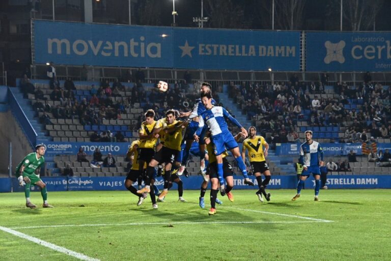 Remate de Bonaldo para poner el 1-1