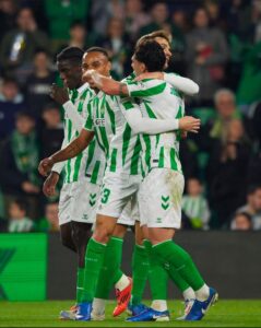 Victoria por la mínima del Real Betis ante el HJK Helsinki para meterse en los play-offs de la Conference League