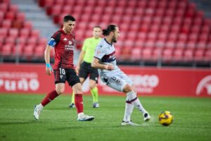 El Mirandés gan 2-1 al Levante