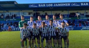 La Real Balompédica Linense gana en extremis en los últimos quince minutos