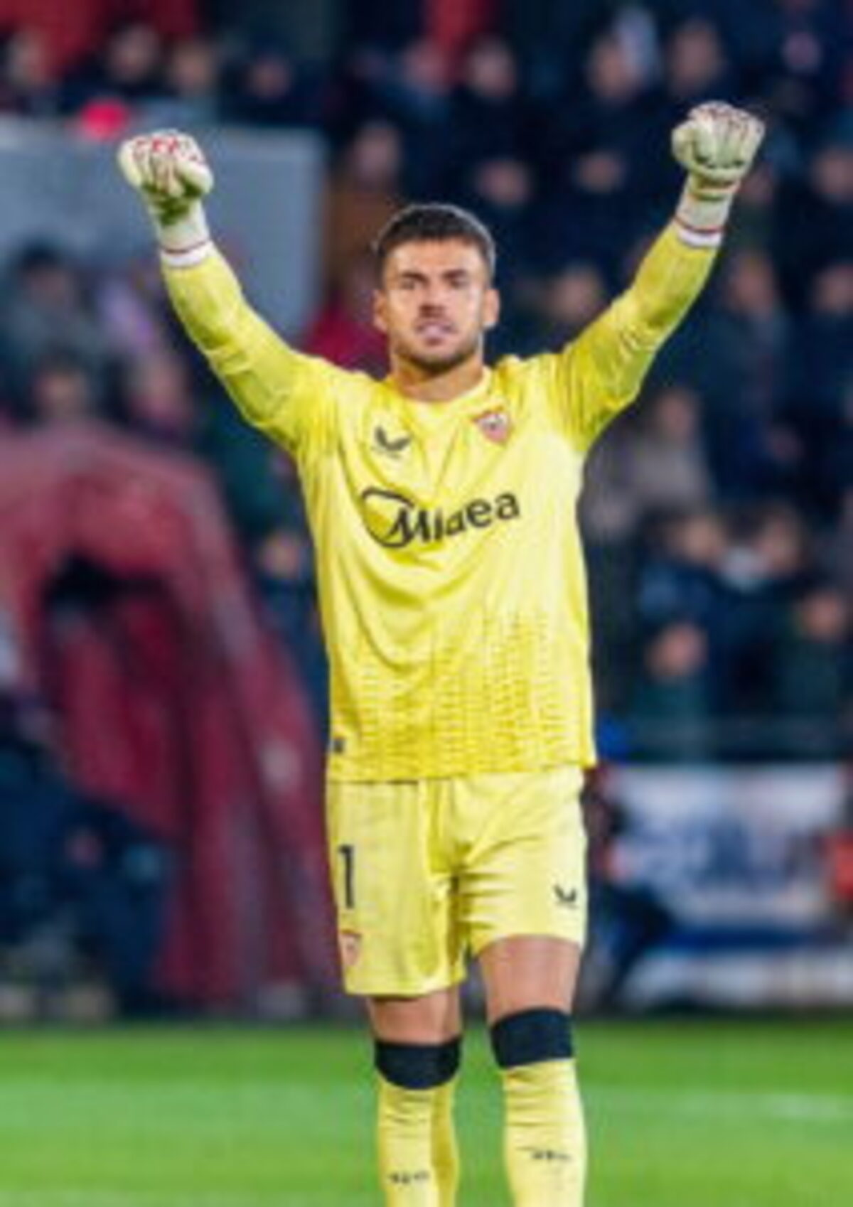 Álvaro Ferllo celebrando un tanto de su equipo