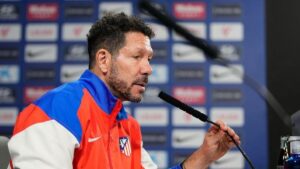 Simeone: "No es casualidad lo que pasa al final de los partidos"