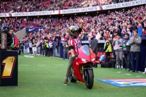 Jorge Martín, homenajeado en el Estadio Metropolitano