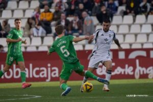 Dos jugadores en el Albacete Racing