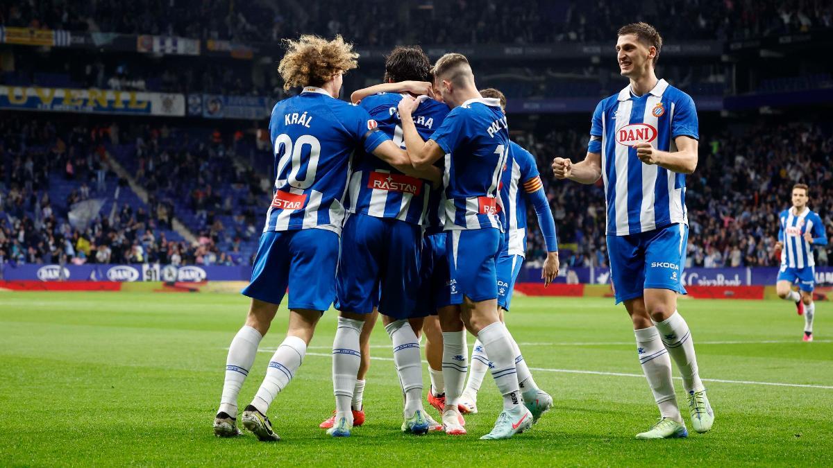 RCD Espanyol celebra un gol