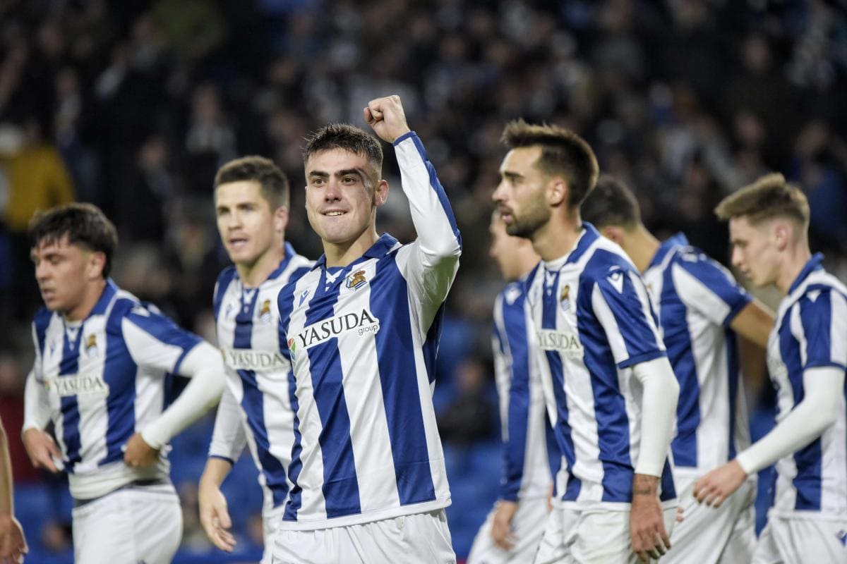 La Real Sociedad gana al PAOK