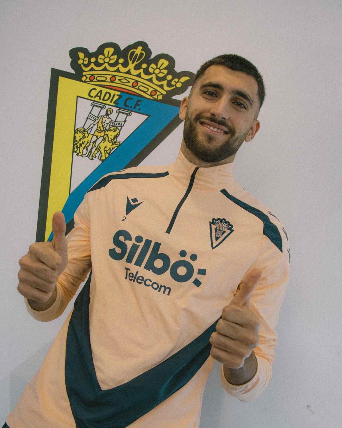 El Cádiz ficha a Mario Climent, ex del Mérida