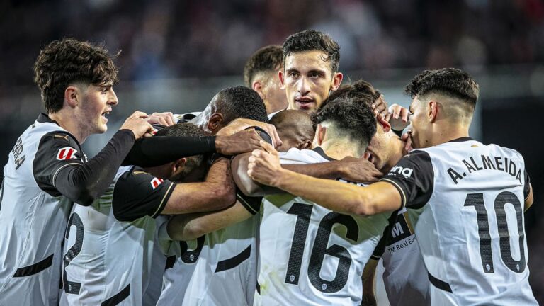 Valencia venció 1-0 a la Real Sociedad