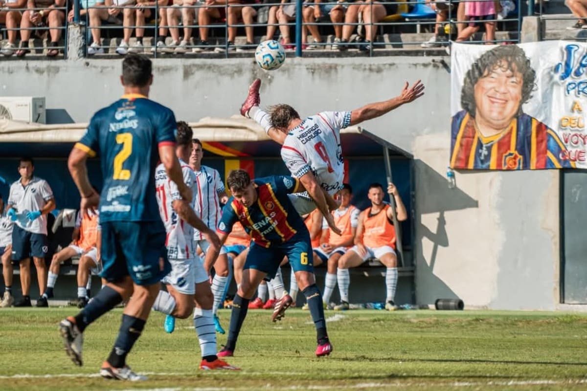 Colegiales-Alvarado, el partido que marcó la vuelta del Tricolor a la Primera Nacional.