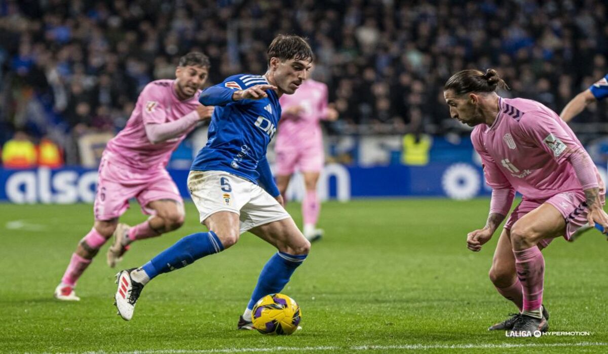 Oviedo y Eldense empatan a cero