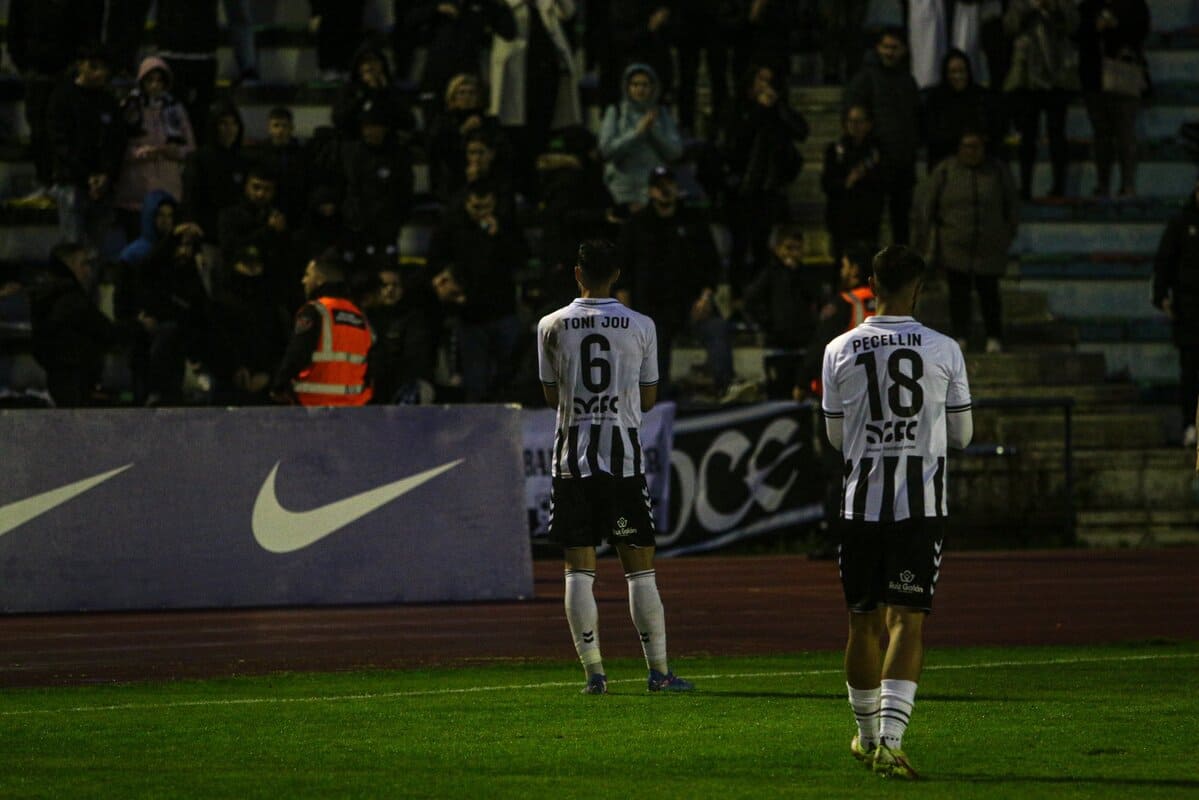 RB Linense 1-2 Deportiva Minera: continua la mala racha para los linenses