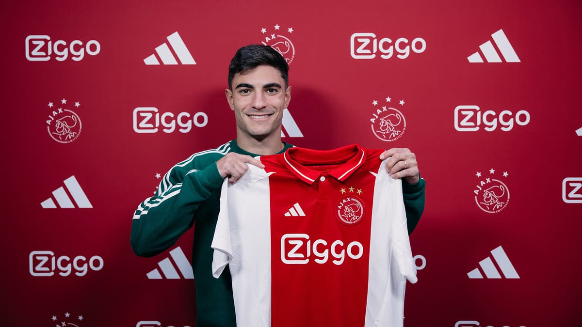 Lucas Rosa firma por el Ajax