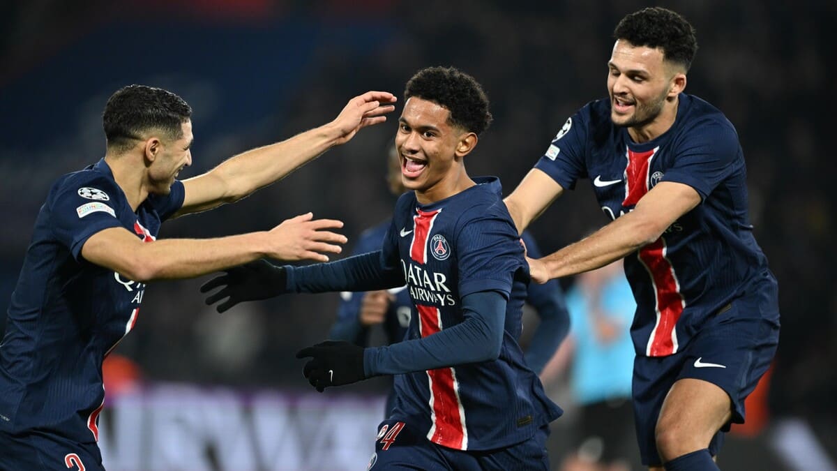 El PSG celebrando su victoria vs Brest