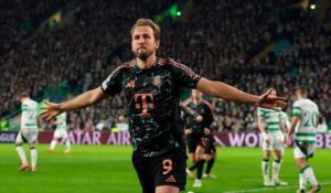 Harry Kane festeja su gol para Bayern Múnich ante Celtic