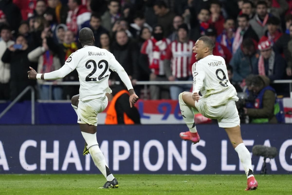 Rudiger y Mbappé celebran el pase a cuartos de final.