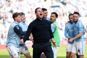 Lampard y jugadores del Coventry