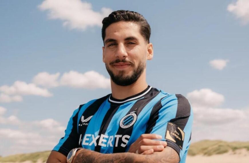 Ludovit Reis con la camiseta del Brujas