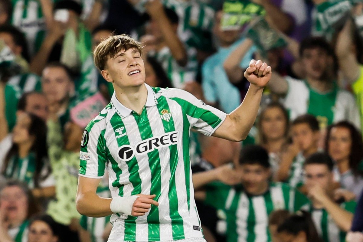 El futbolista sevillano, Jesús Rodríguez, será jugador del Como 1907 de Cesc Fàbregas.