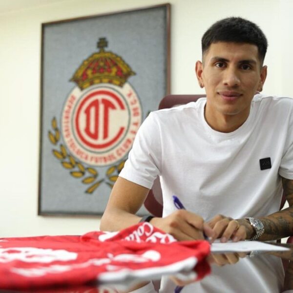 Nico Castro se marcha del Elche al Toluca por 5 millones