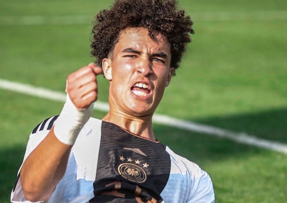 El nuevo jugador del VfB Stuttgart: Noah Darvich.