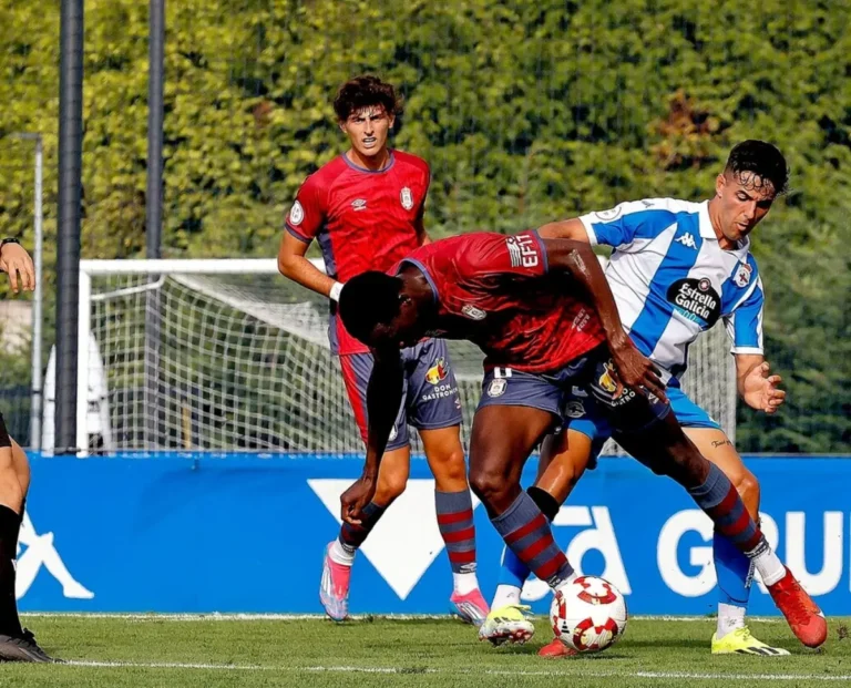 El Arenteiro incorpora a Adilson