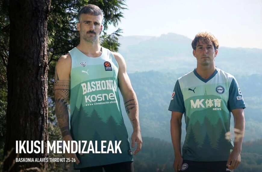 Tercera equipación del Deportivo Alavés