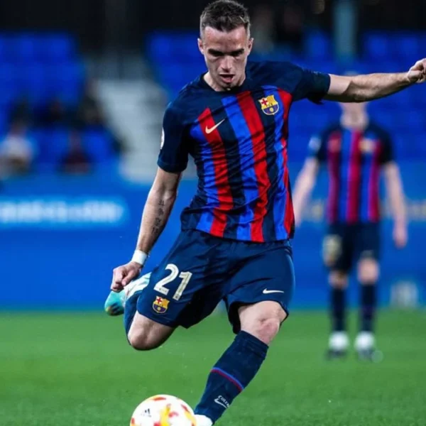 Álex Carbonell, de La Masía a Lugo