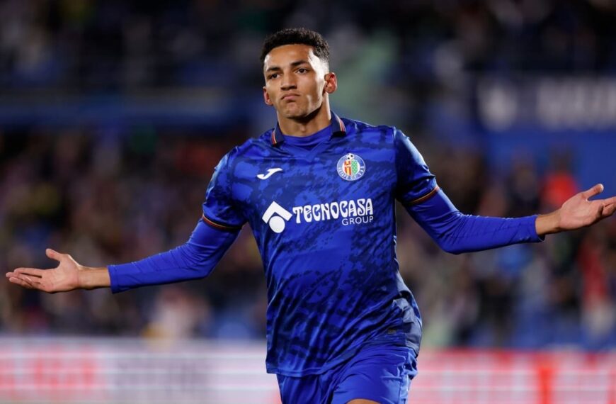 Álvaro Rodríguez llegará cedido al Elche CF