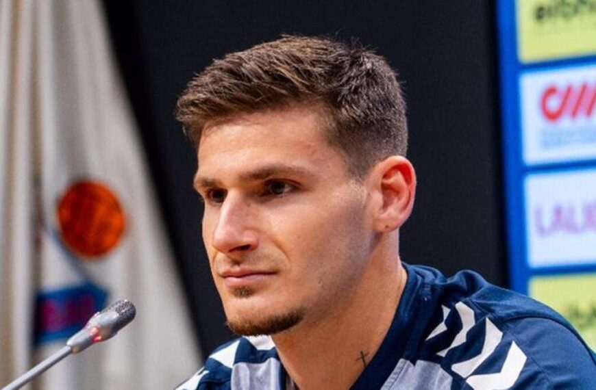 La UD Las Palmas aprieta por Cristian Gutiérrez