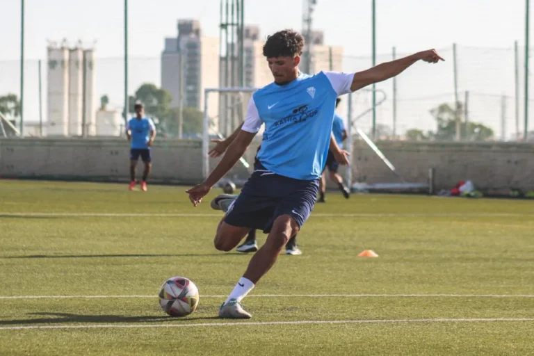 El Ourense CF se hace con los servicios de Dani García