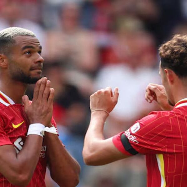 El Liverpool gana el amistoso en Preston con dedicatoria para Diogo Jota