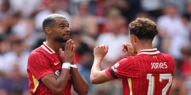 El Liverpool gana su amistoso en Preston con dedicatoria para Diogo Jota