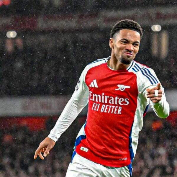 El Arsenal asegura el futuro de su prodigio: Nwaneri renueva hasta 2029