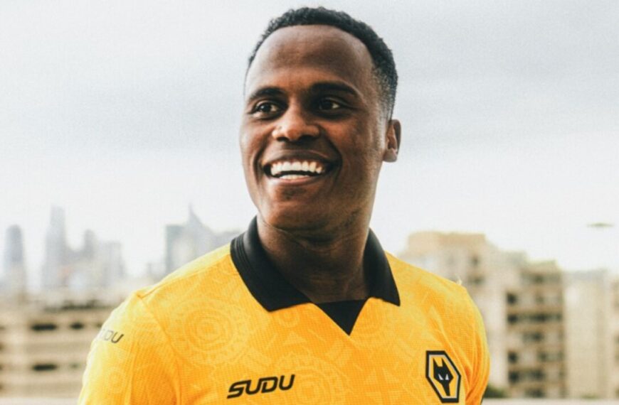 Jhon Arias da el salto y ficha por los Wolves. Fuente: Wolves en "X".