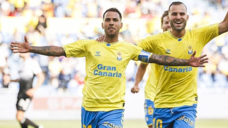 Jonathan Viera regresa a casa