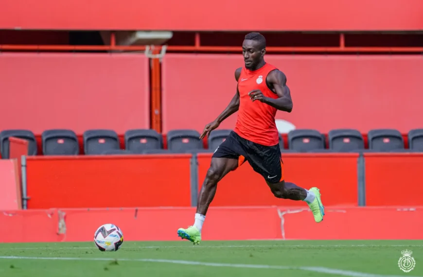 Lago Júnior es nuevo jugador del CD Lugo