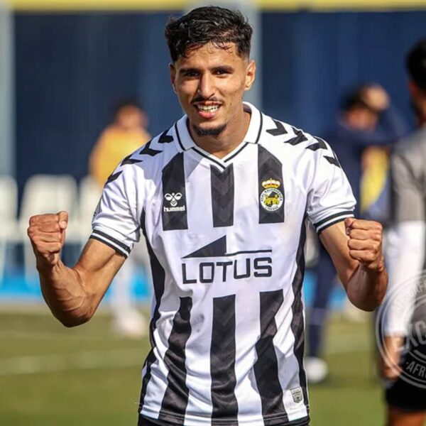Moha Hamdoune, juventud y nivel para la zaga verdiblanca