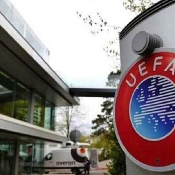 Chelsea y Aston Villa son multados por la UEFA tras saltarse el FFP
